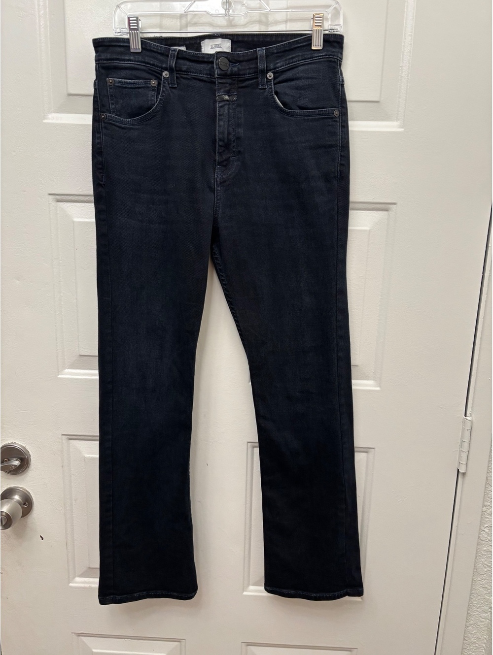Closed Black Straight Leg Jeans Size 30